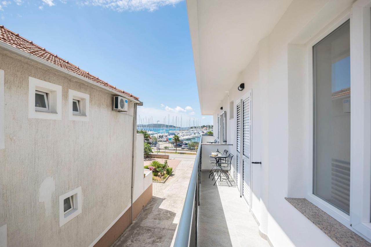 Apartments And Rooms Mare Vodice Exterior photo