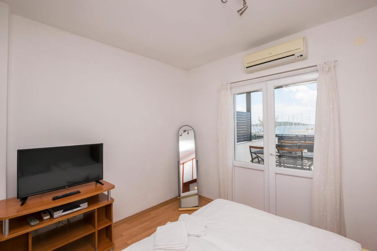 Apartments And Rooms Mare Vodice Exterior photo