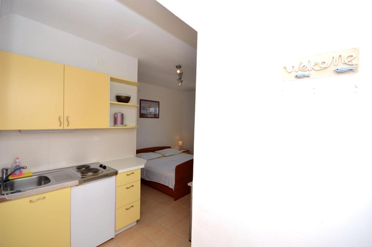 Apartments And Rooms Mare Vodice Exterior photo